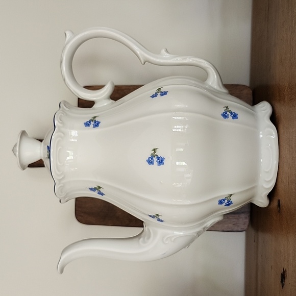 MZ CZECHOSLOVAKIA Vintage white teapot with lid blue ditsy floral